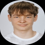Лаур Урбас